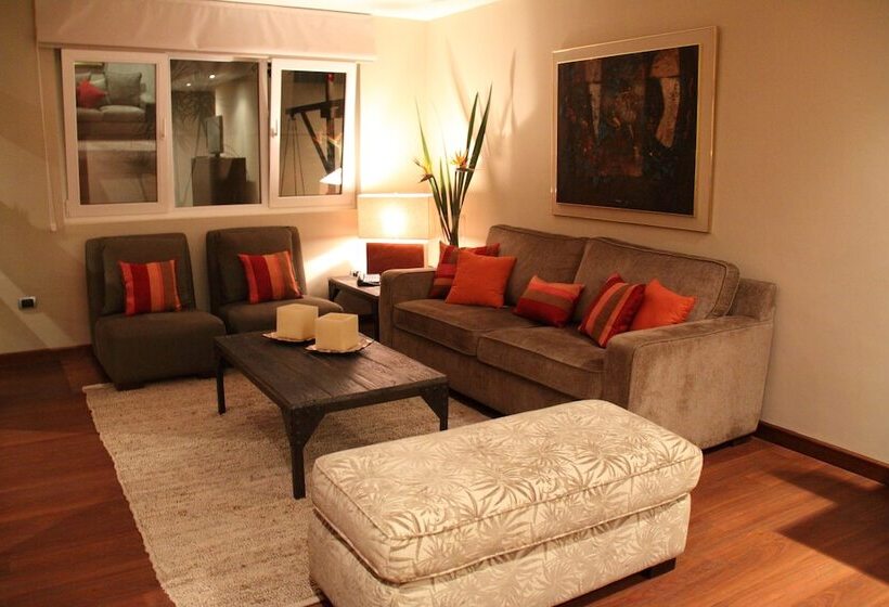 سوئیت راحتی, Apart Hotel Casa Serena