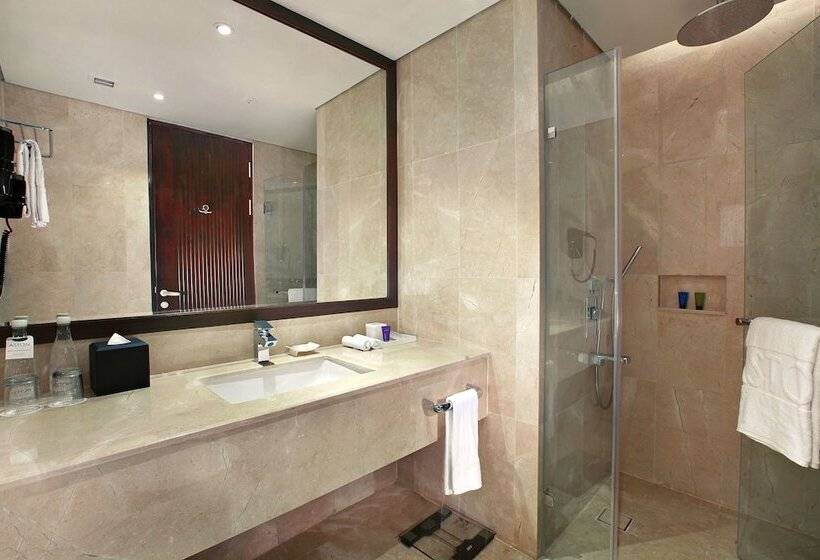 Номер Deluxe, Aston Priority Simatupang Hotel And Conference Center
