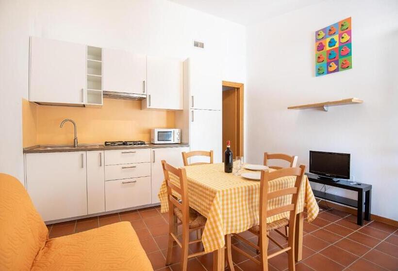 آپارتمان 1 خوابه با چشم‌انداز استخر, Ghiacci Vecchi Residence