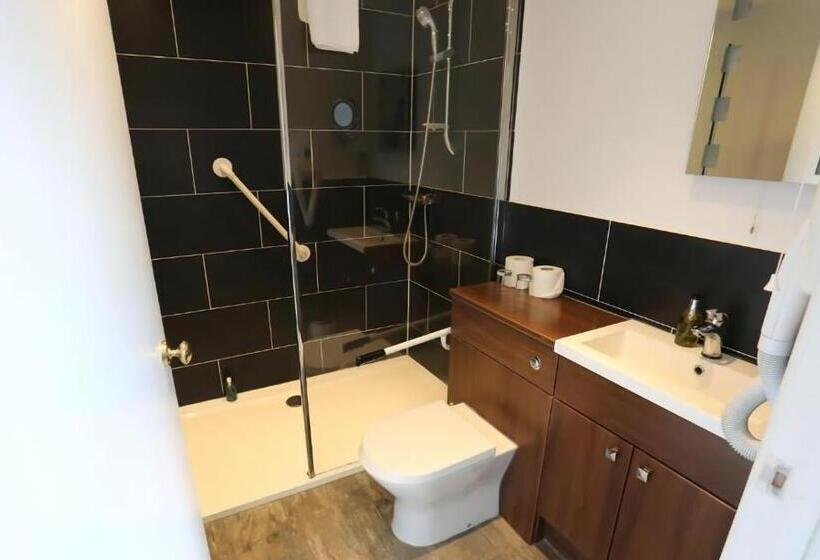 Номер Стандарт, Ormonde House