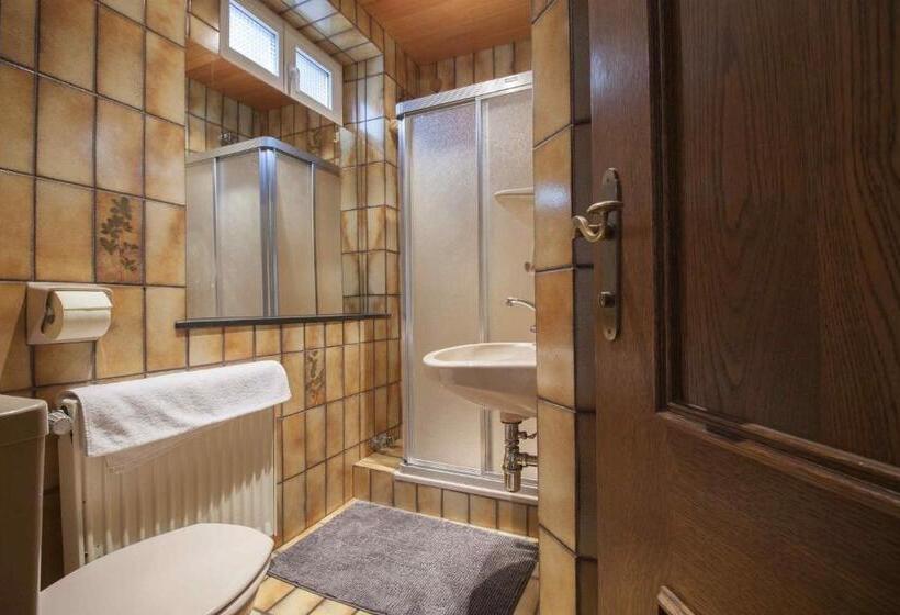استودیوی استاندارد, Appartements Christophorus