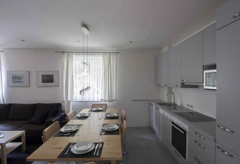 آپارتمان 4 خوابه, Appartements Christophorus
