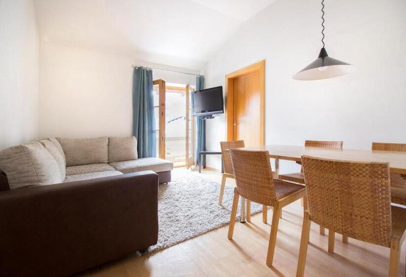 آپارتمان 2 خوابه با بالکن, Appartements Christophorus