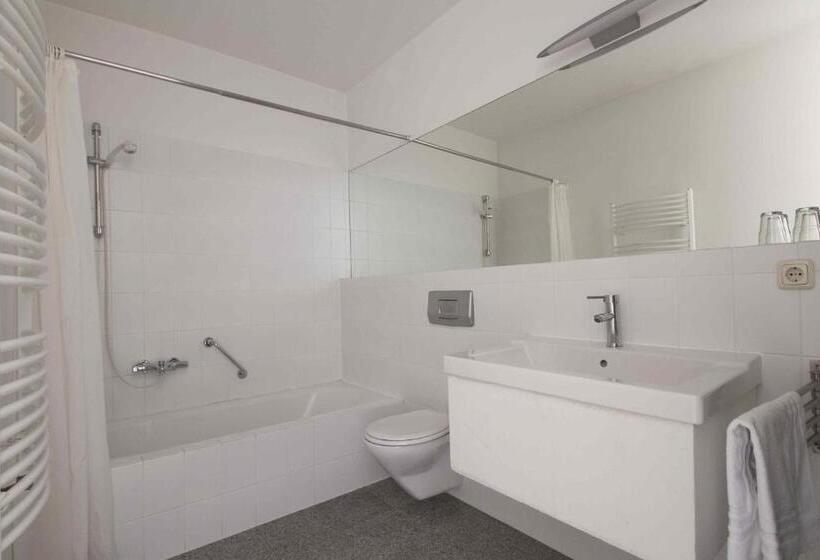 آپارتمان 2 خوابه با تراس, Appartements Christophorus