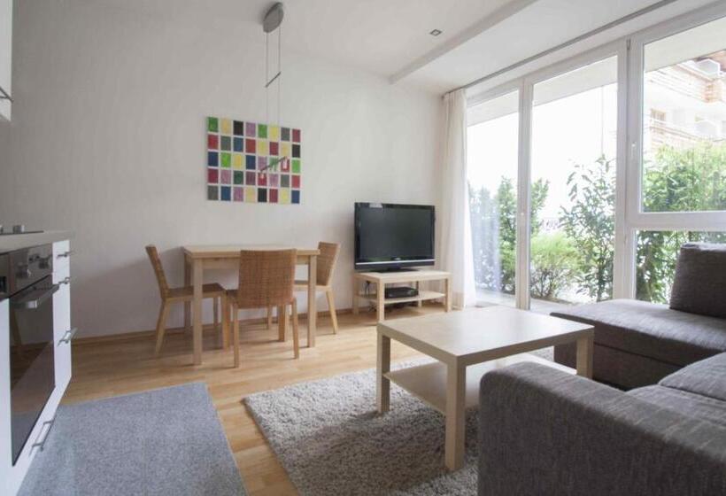 آپارتمان 1 خوابه با تراس, Appartements Christophorus