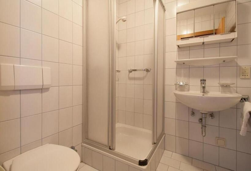 آپارتمان 1 خوابه با بالکن, Appartements Christophorus