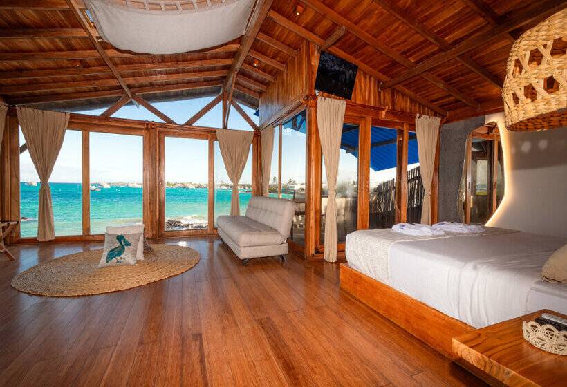 Люкс, Blu Galapagos Sustainable Waterfront Lodge