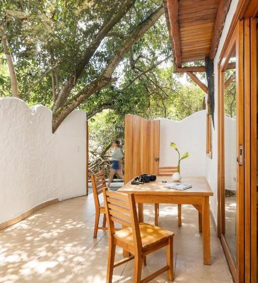 Номер Superior, Blu Galapagos Sustainable Waterfront Lodge