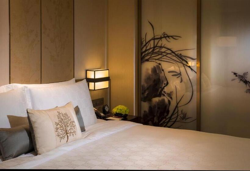 Номер Superior, Hualuxe Hotels & Resorts Nanchang High Tech Zone, An Ihg