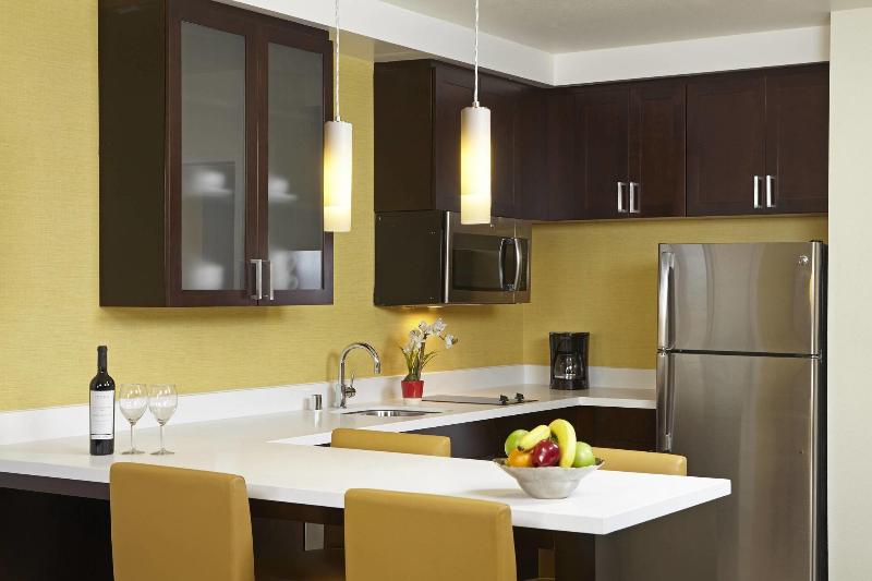 带大床的标准工作室, Residence Inn By Marriott Los Angeles Lax/century Boulevard