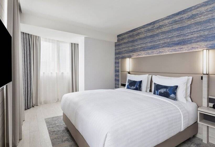 سوییت با چشم‌انداز دریا, Courtyard By Marriott Batumi