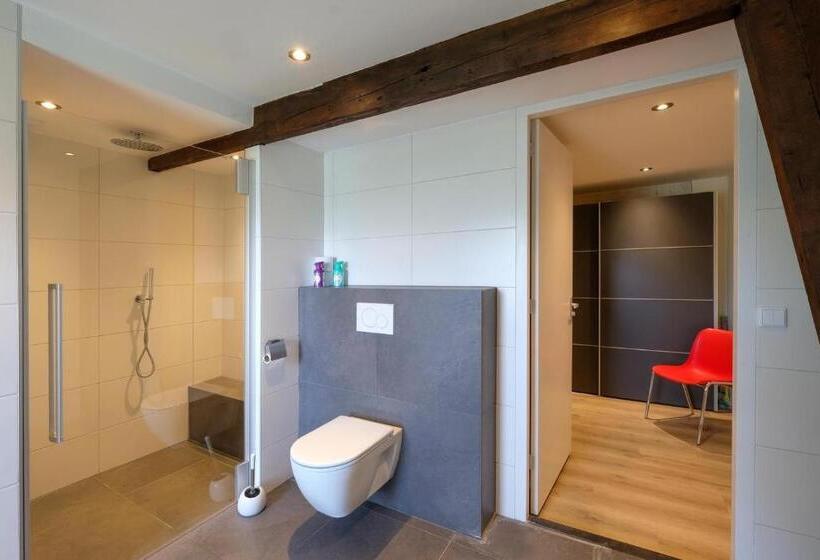 اتاق خانوادگی, B&b Bourgondisch Lomm