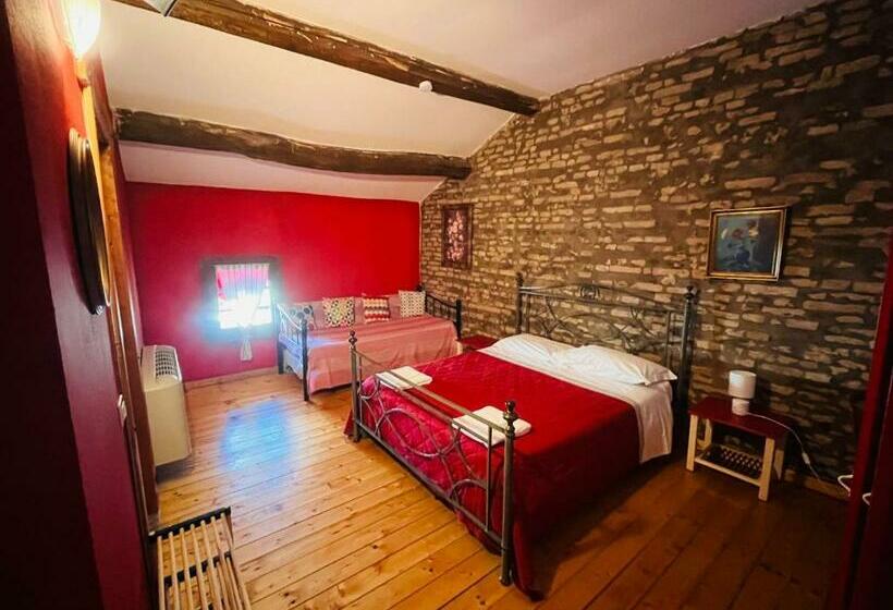 اتاق استاندارد چهار تخته, La Locanda Degli Artisti