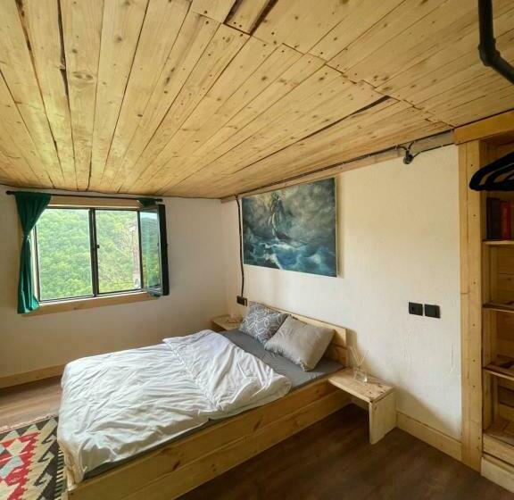 Номер Стандарт Вид на Горы, Kamis Guesthouse