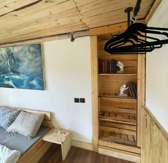 Номер Стандарт Вид на Горы, Kamis Guesthouse