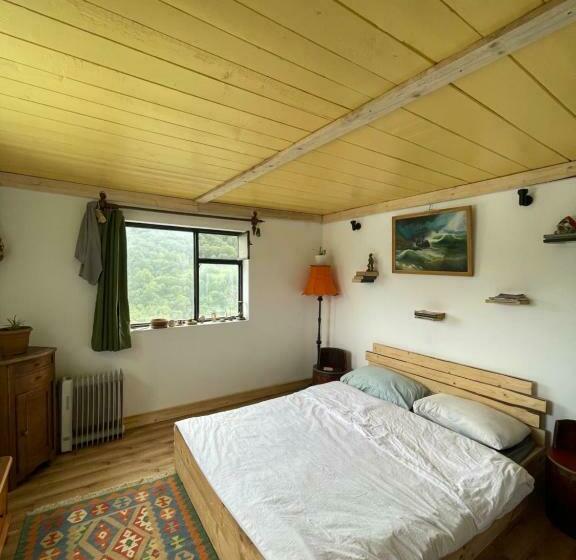 Номер Стандарт Вид на Сад, Kamis Guesthouse