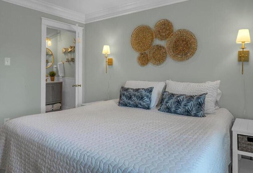 Люкс Кровать Кинг, Carolina Beach Inn