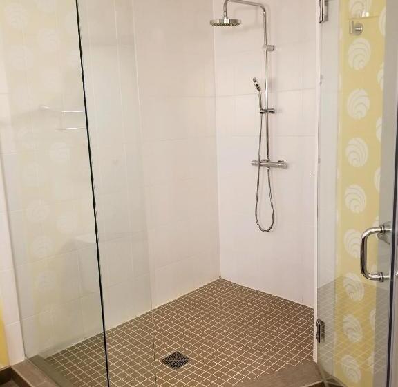 Номер Стандарт Адаптированный для Инвалидов, Indigo Pittsburgh East Liberty, An Ihg