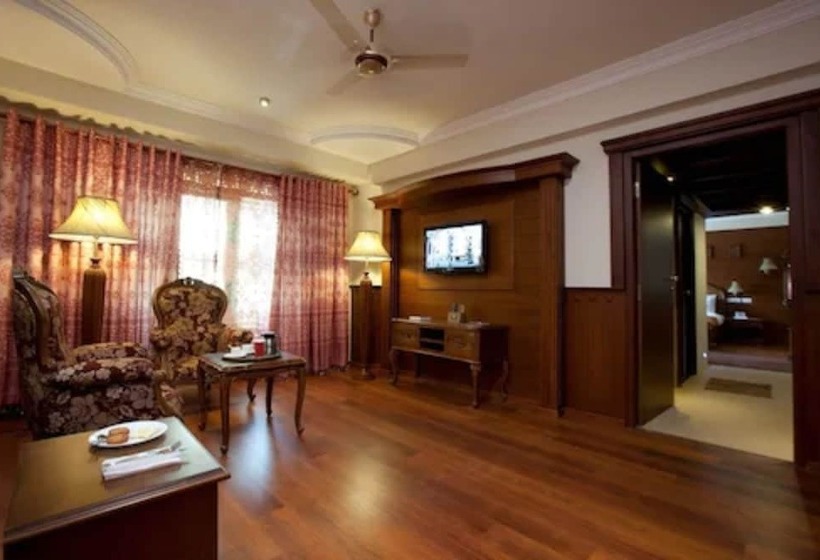 Королевский Люкс, Jc Residency Madurai