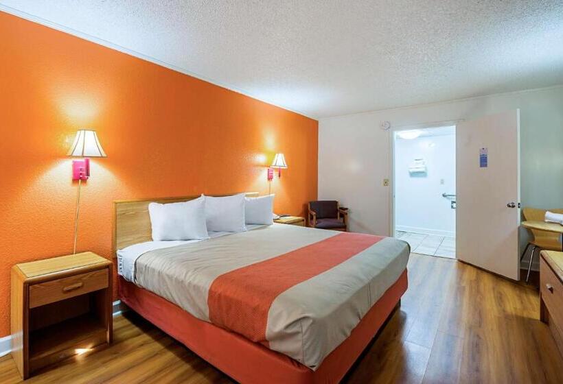 带大床的标准间, Motel 6 Perry, Ga
