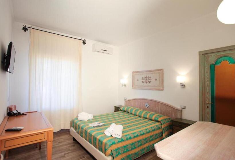 اتاق لوکس با بالکن, Locanda Degli Artisti