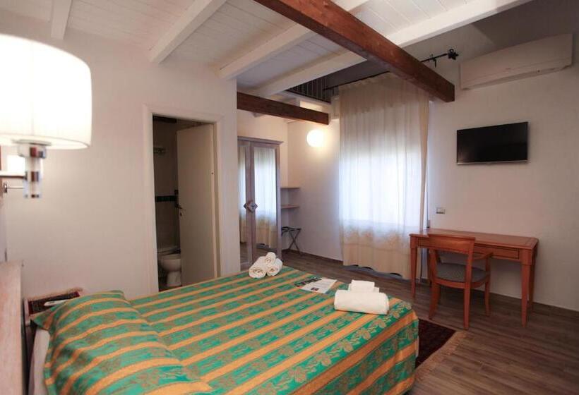 Duplex Junior Suite, Locanda Degli Artisti