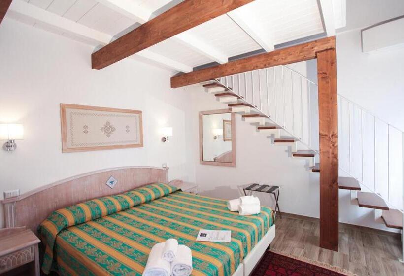 Júnior Suíte Dúplex, Locanda Degli Artisti