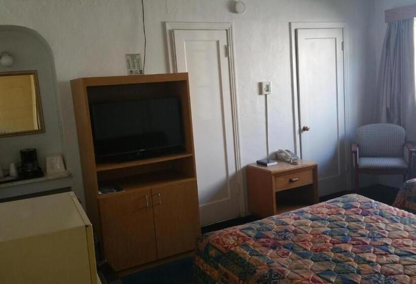 Номер Стандарт 2 Двуспальные Кровати, San Joaquin Motel