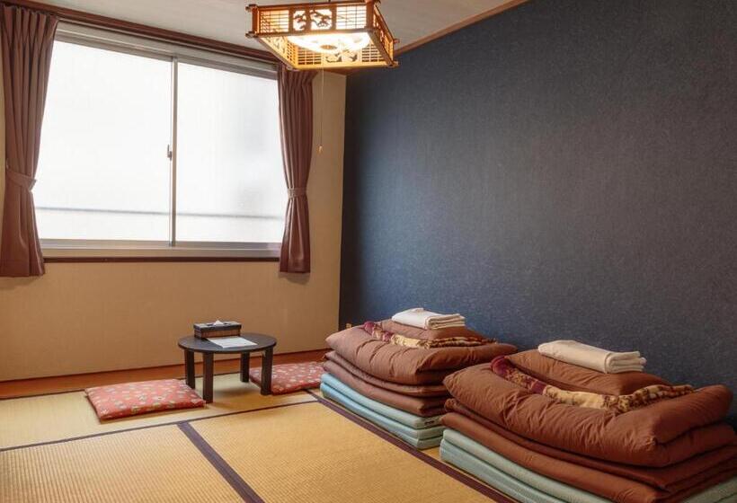 Номер Стандарт Совместная Ванная, Jhoppers Hiroshima Guesthouse