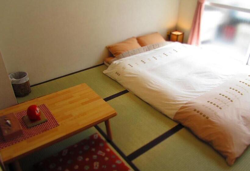 Номер Стандарт Совместная Ванная, Jhoppers Hiroshima Guesthouse