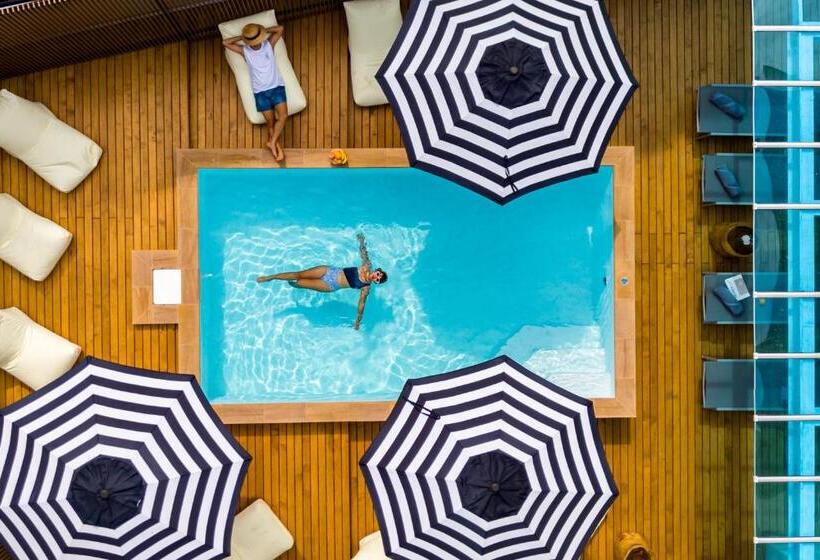 اتاق لوکس, The Tint At Phuket Town   Sha Plus