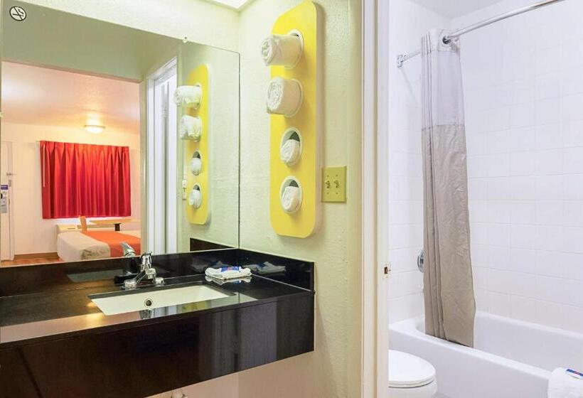 Стандартный Номер Кровать Кинг, Motel 6 Gainesville, Ga