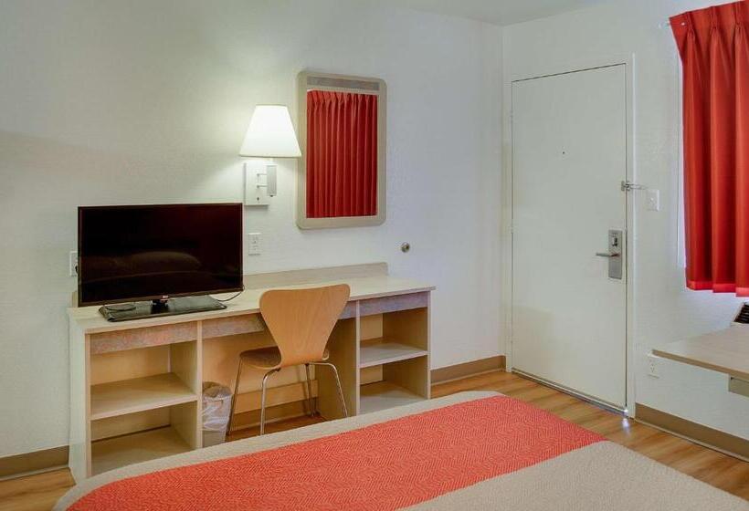 Четырехместный Номер Стандарт, Motel 6 Gulfport, Ms Airport