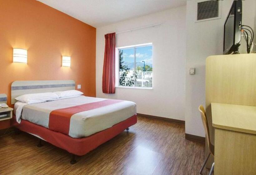 Номер Стандарт Адаптированный для Инвалидов, Motel 6 Lehi, Ut  Thanksgiving Point