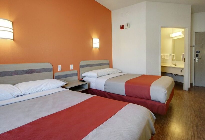 Номер Deluxe, Motel 6 Lehi, Ut  Thanksgiving Point