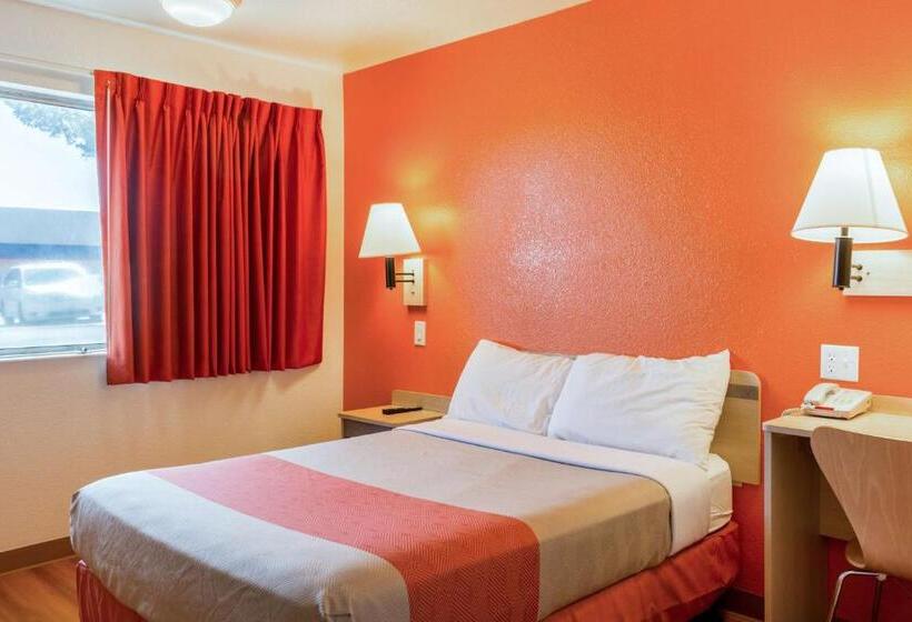 Quarto Estandar, Motel 6 Mojave, Ca