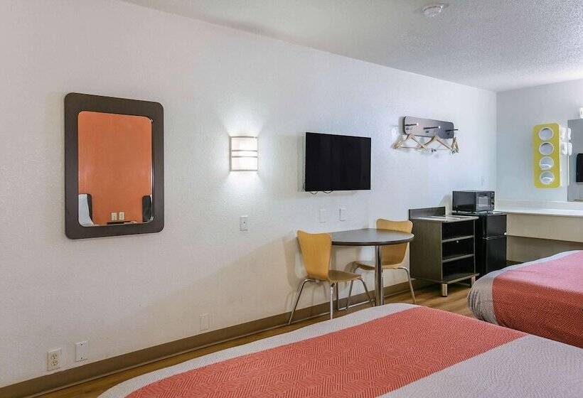Номер Deluxe, Motel 6 dothan, Al