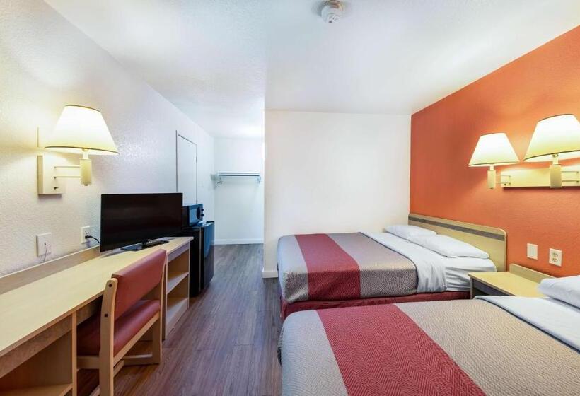 Четырехместный Номер Deluxe, Motel 6 Greenville, Tx