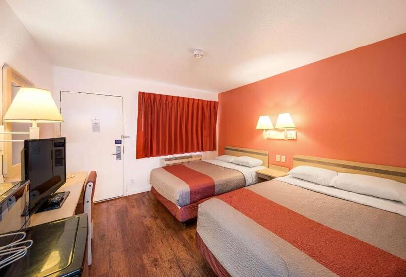 Номер Стандарт Адаптированный для Инвалидов, Motel 6 Greenville, Tx