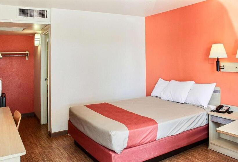 Номер Стандарт, Motel 6king City, Ca