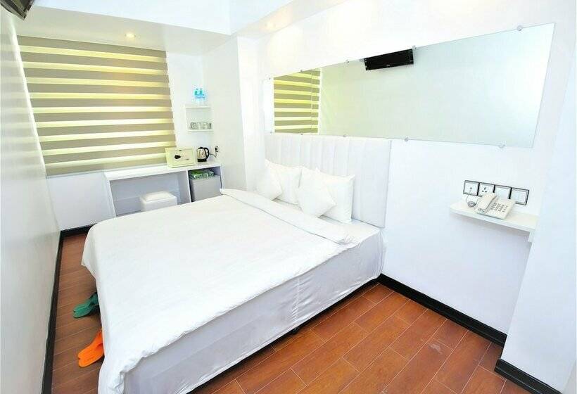 اتاق لوکس, Clover Hotel City Center