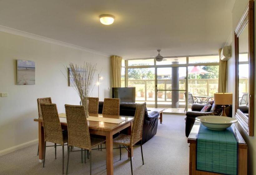 2 베드룸 인테리어 아파트, Northpoint Apartments