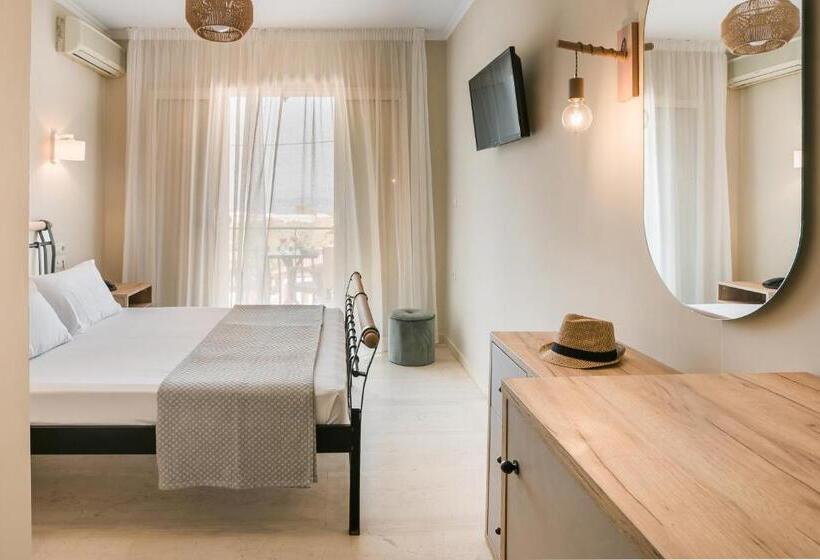 Quarto Estandar com Sacada, Irilena