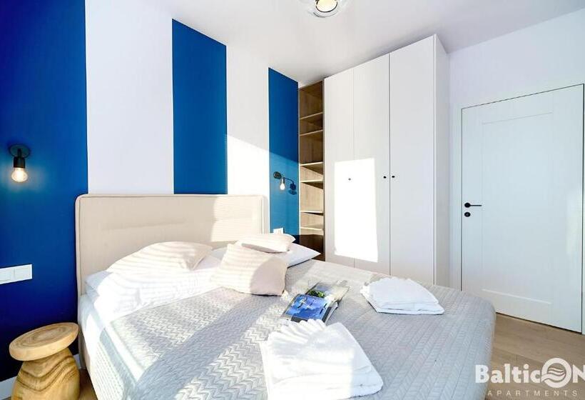آپارتمان 1 خوابه با چشم‌انداز استخر, Faro Apartamenty Polanki Aqua