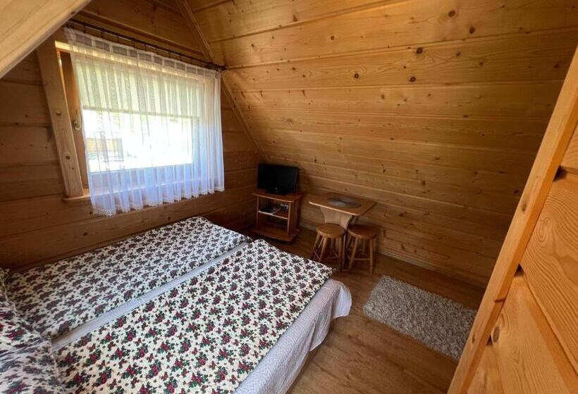 Quarto Estandar, Willa U Moni