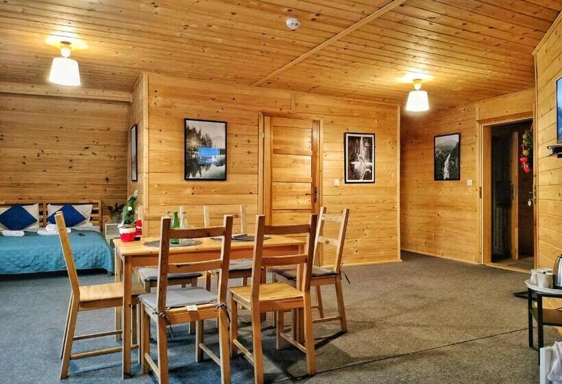 Standard Quadruple Room with Balcony, Pokoje I Domki Na Szlaku