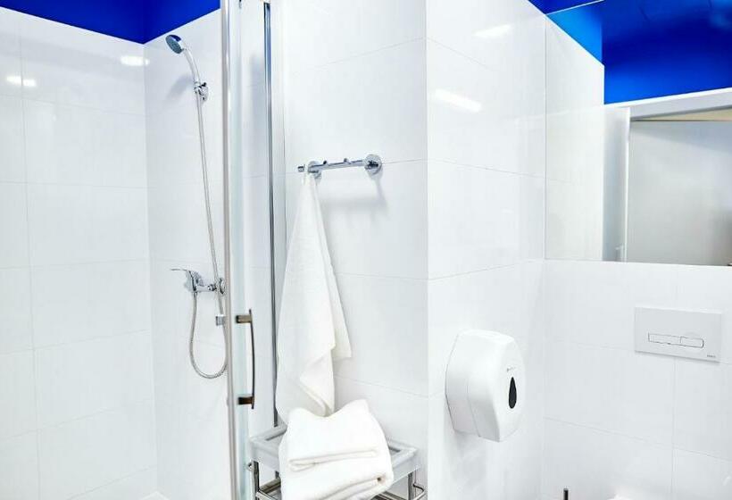 غرفة قياسية, Hostel Umed