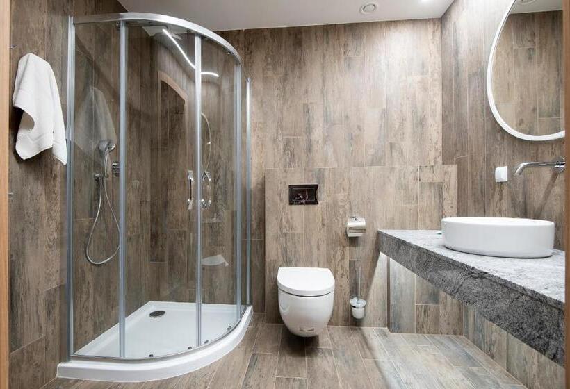 Трехместный Номер Deluxe, Jarzębata