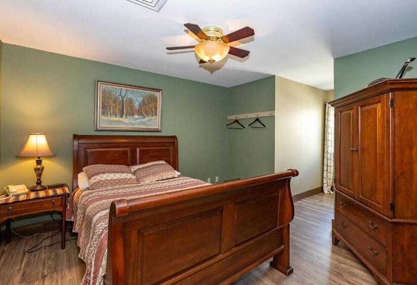 Suite Superior, Artists Colony