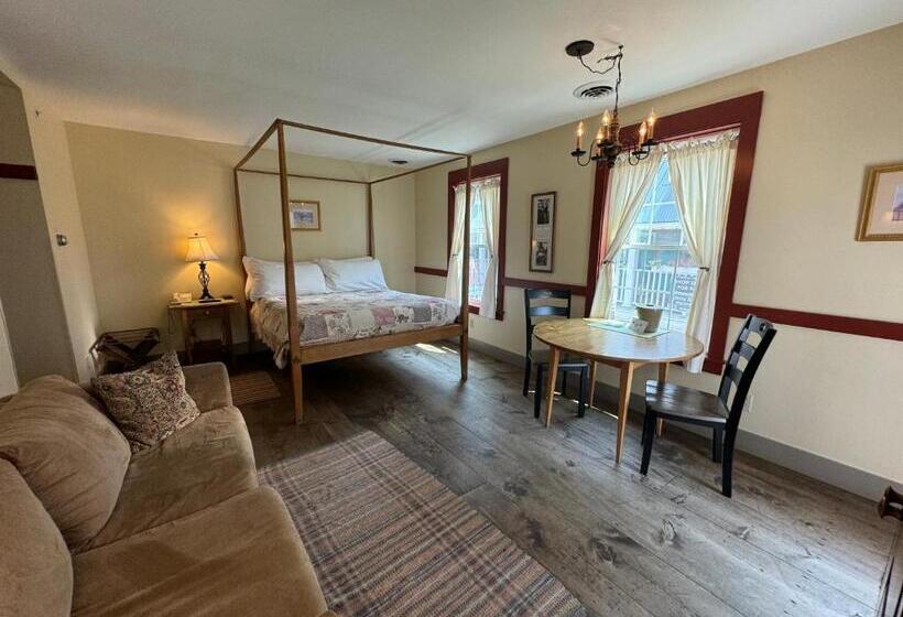 Quarto deluxe, Artists Colony